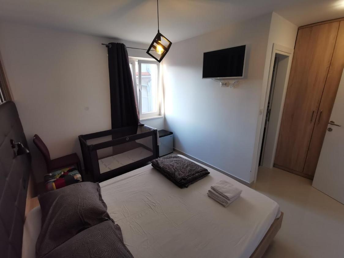 Elizabeta Deluxe Rooms ビオグラード・ナ・モル エクステリア 写真